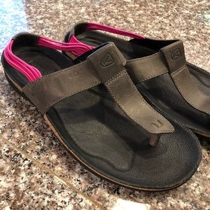 Like New Pink Keen Sandals 💕🌵